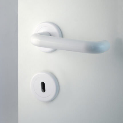 Πλαστικό χερούλι πόρτας λευκό (σετ με έσωέξω ροζέτες)