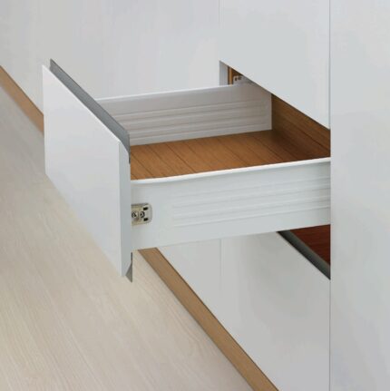 Οδηγός πλαινος 450mm U 118mm silver