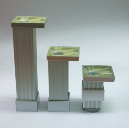 Πόδι αλουμινίου ριγέ 32x32 50mm