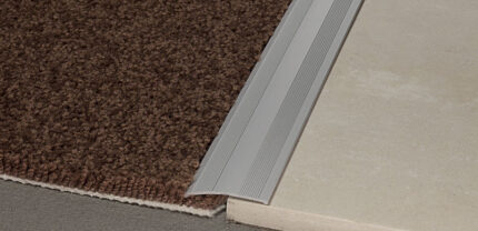 ΠΡΟΦΙΛ ΜΟΚΕΤΑΣ ΚΑΜΠΥΛΗ 32mm x 3m ΑΛΟΥΜΙΝΙΟ