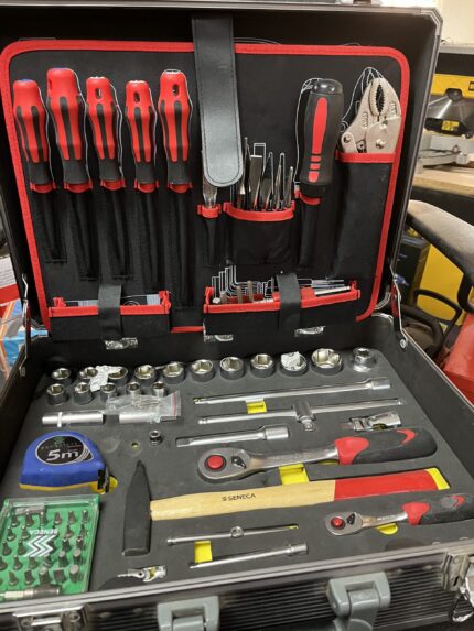 ργαλειοθήκη 151 τεμαχίων seneca